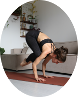 Nolwen Capitaine - Yoga Initié